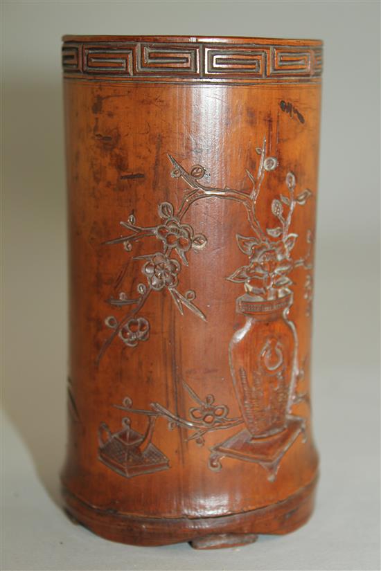 A Chinese small bamboo brush pot, 19th century, 12cm